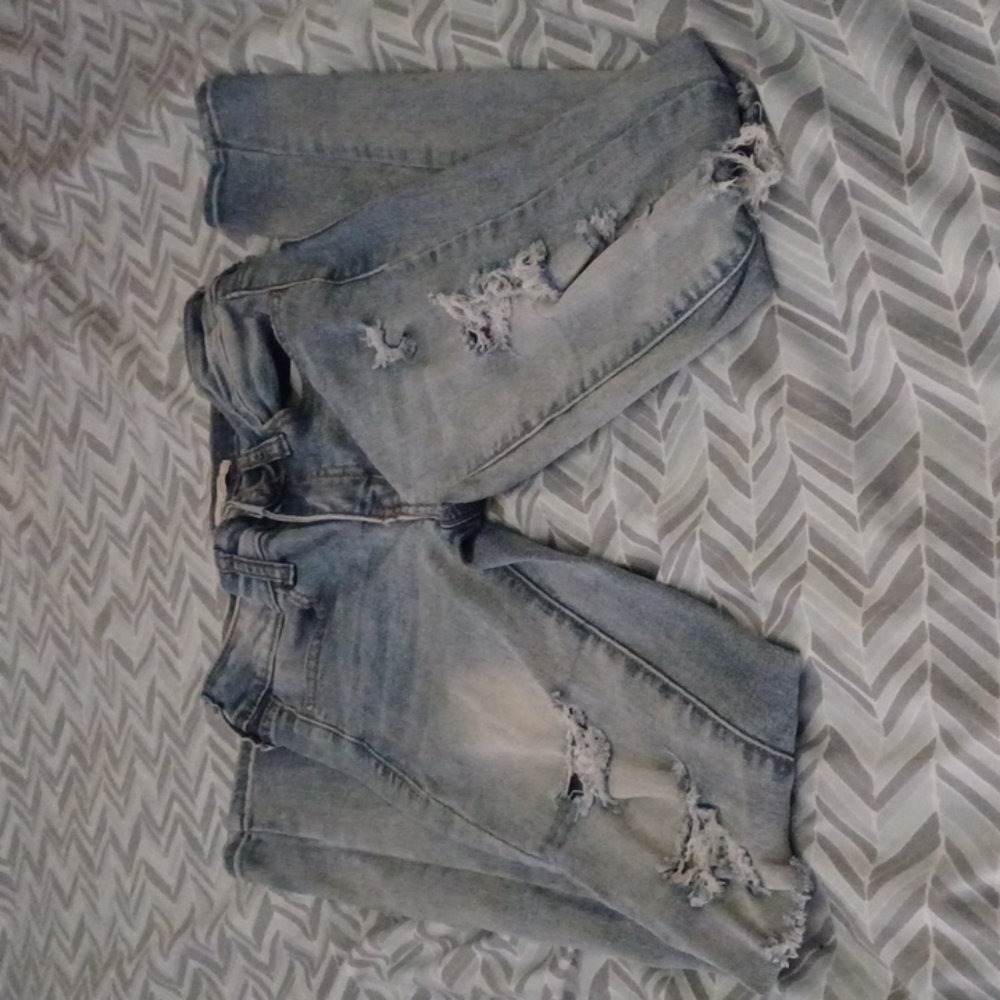 Women's so ultimate low rise ripped jeans